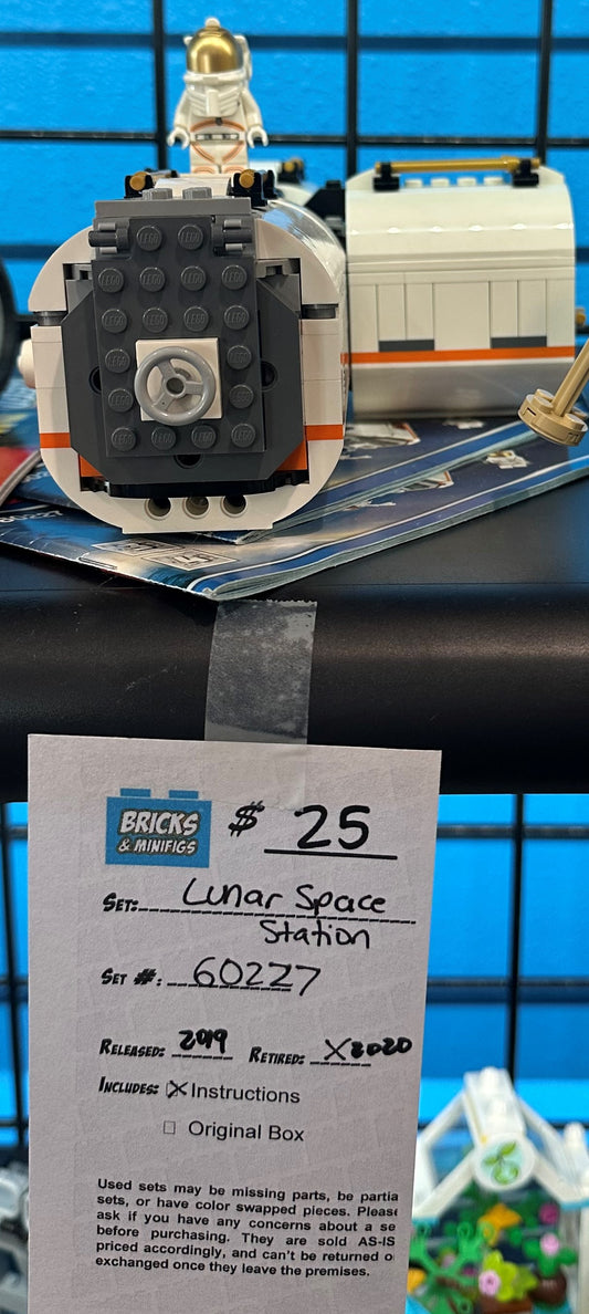 60227 City: Lunar Space Station - [Pre-Owned]